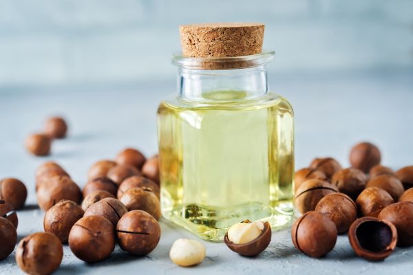 نمای نزدیک از بافت و ظاهر مغز ماکادمیا

