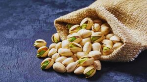 پسته اکبری؛ ویژگی‌ها، قیمت